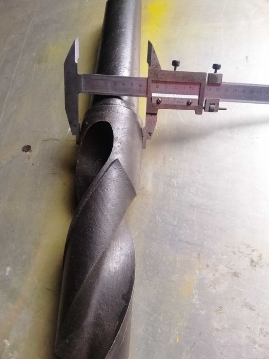 Сверла діаметр 57, 70, 75 мм; патрон магнітний плита магнітна – 200 мм