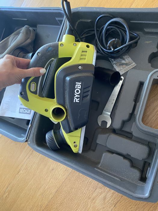 Plaina Ryobi - nova