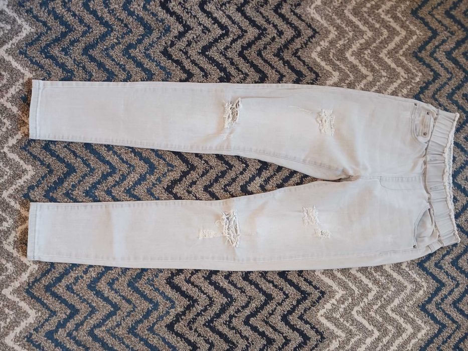 Szare spodnie dżinsowe dżinsy z dziurami na kolanach XS 152/158