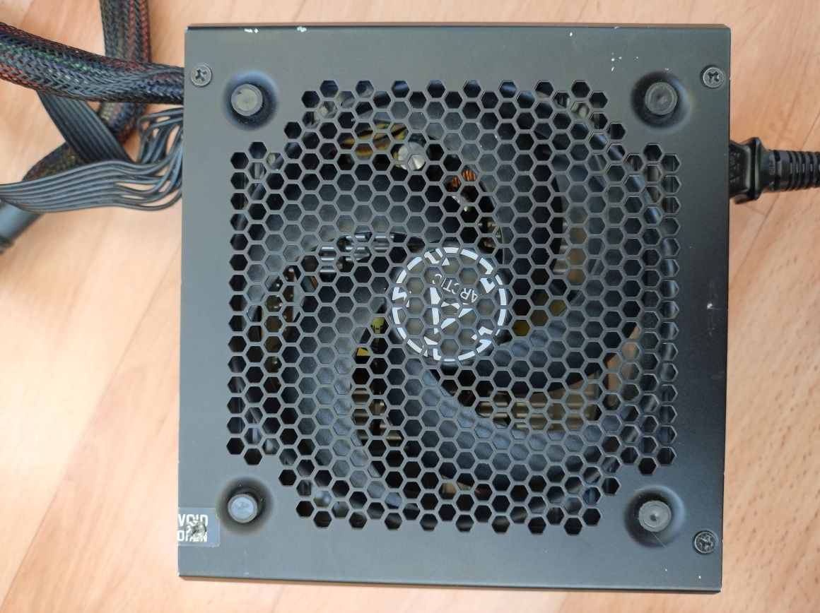 Блок живлення Fractal design 750w integra m