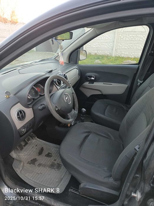 Продам авто Дачия