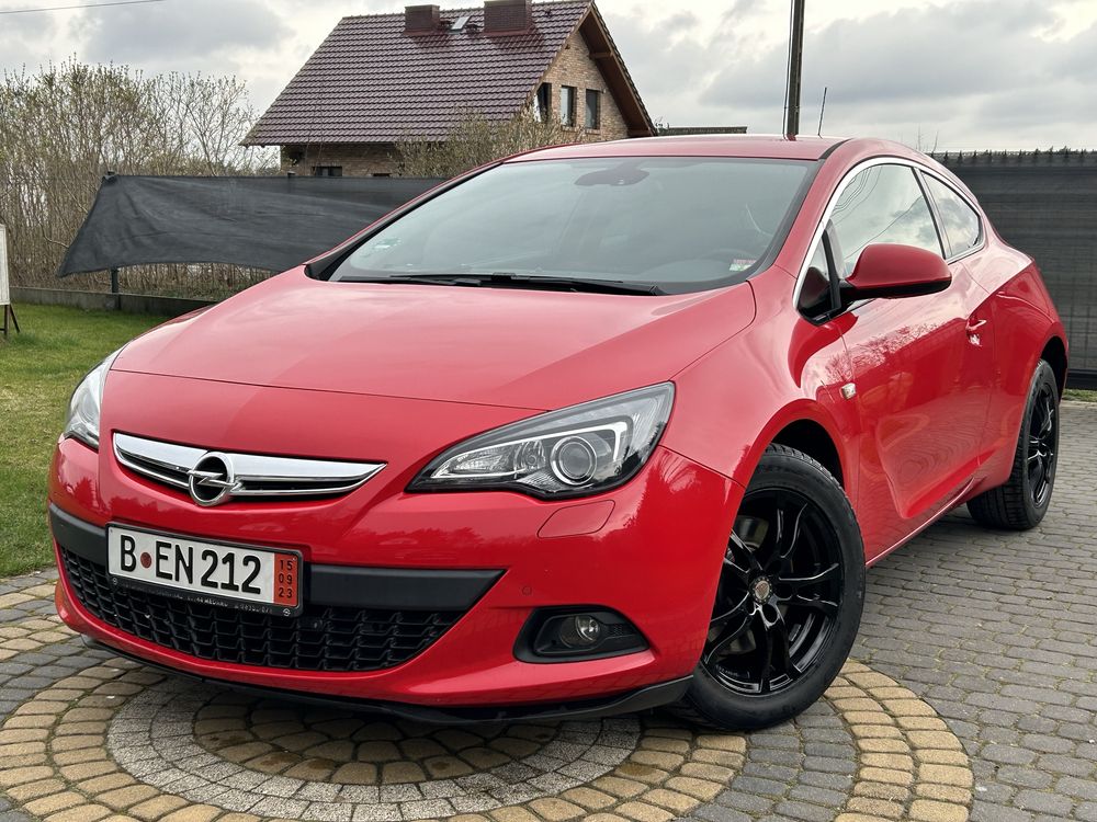 Opel Astra J GTC Nowy rozrzad! Bi Xenon! Klimatronic! z Niemiec !