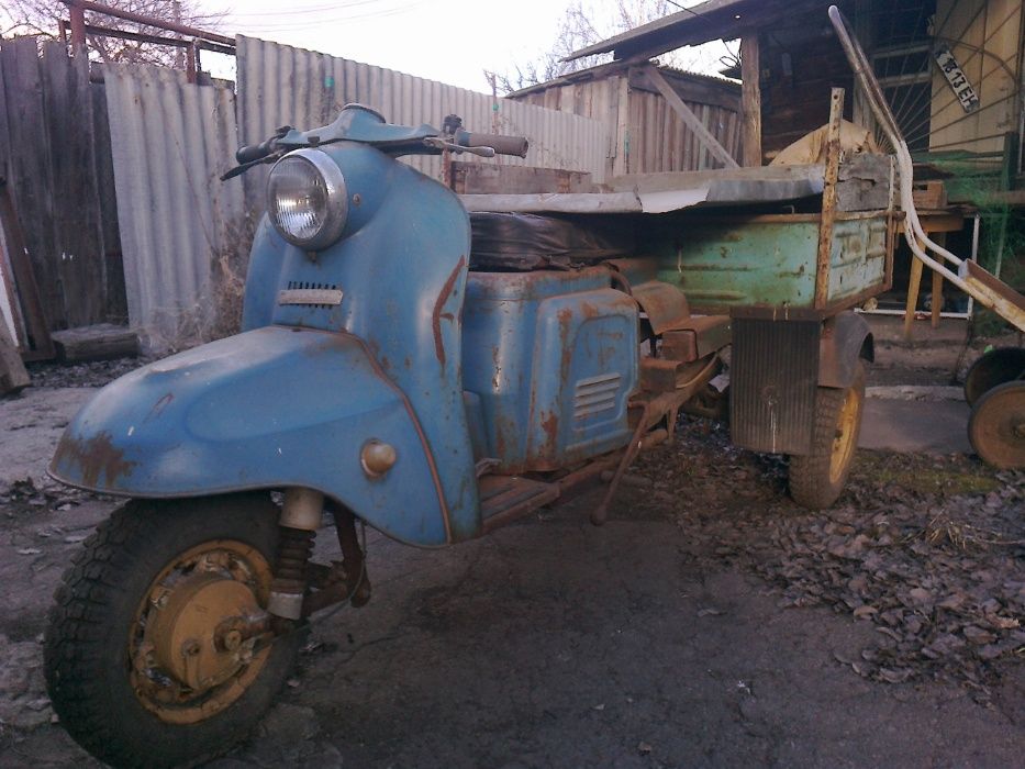 Продам или поменяю мотороллер Турист 200М и Муравей.