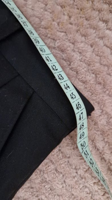 Garnitur   męski   176 wzrostu.do negocjacji.