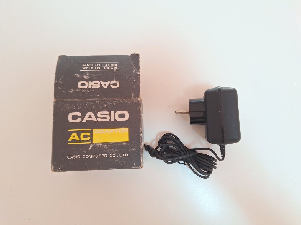 Calculadora Casio Antiga com Carregador