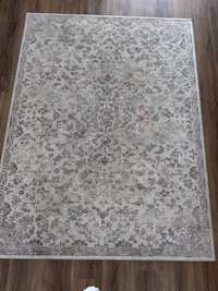 Vende carpete  em Excelente estado  de conservacao 150x200