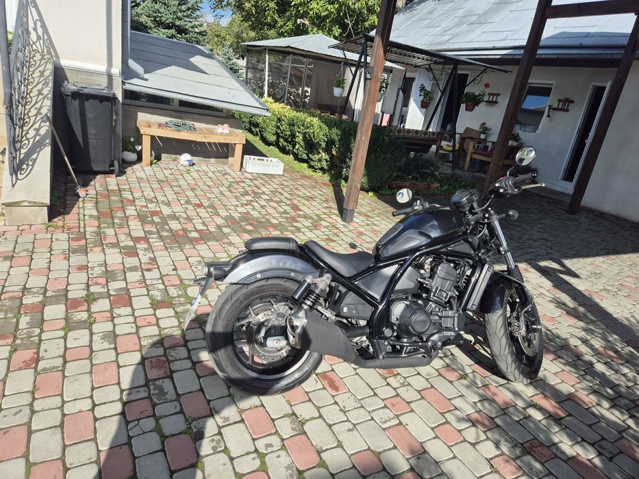 Мотоцикл Honda rebel CMX 1100 автомат