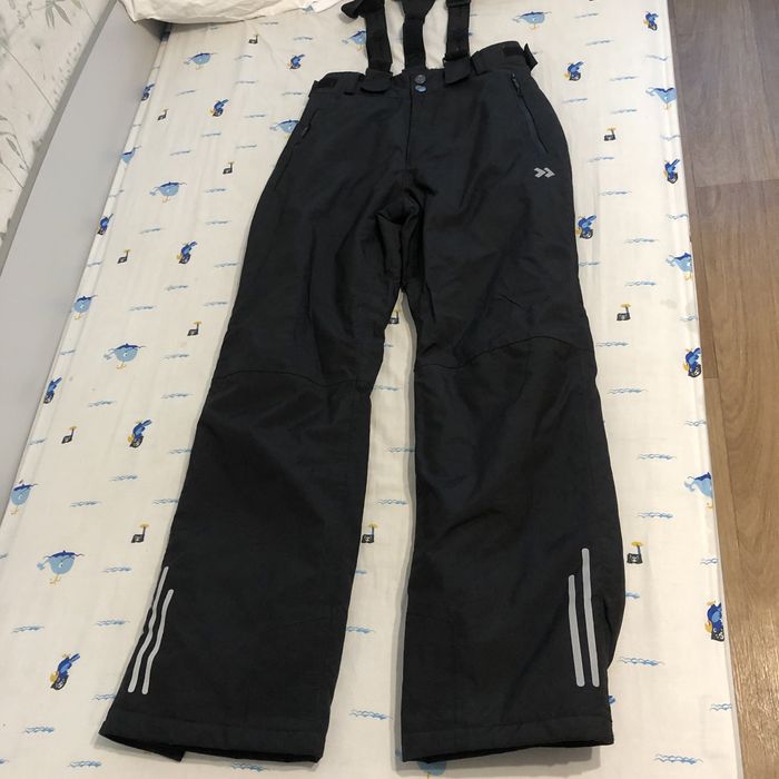 Гірнолижний костюм