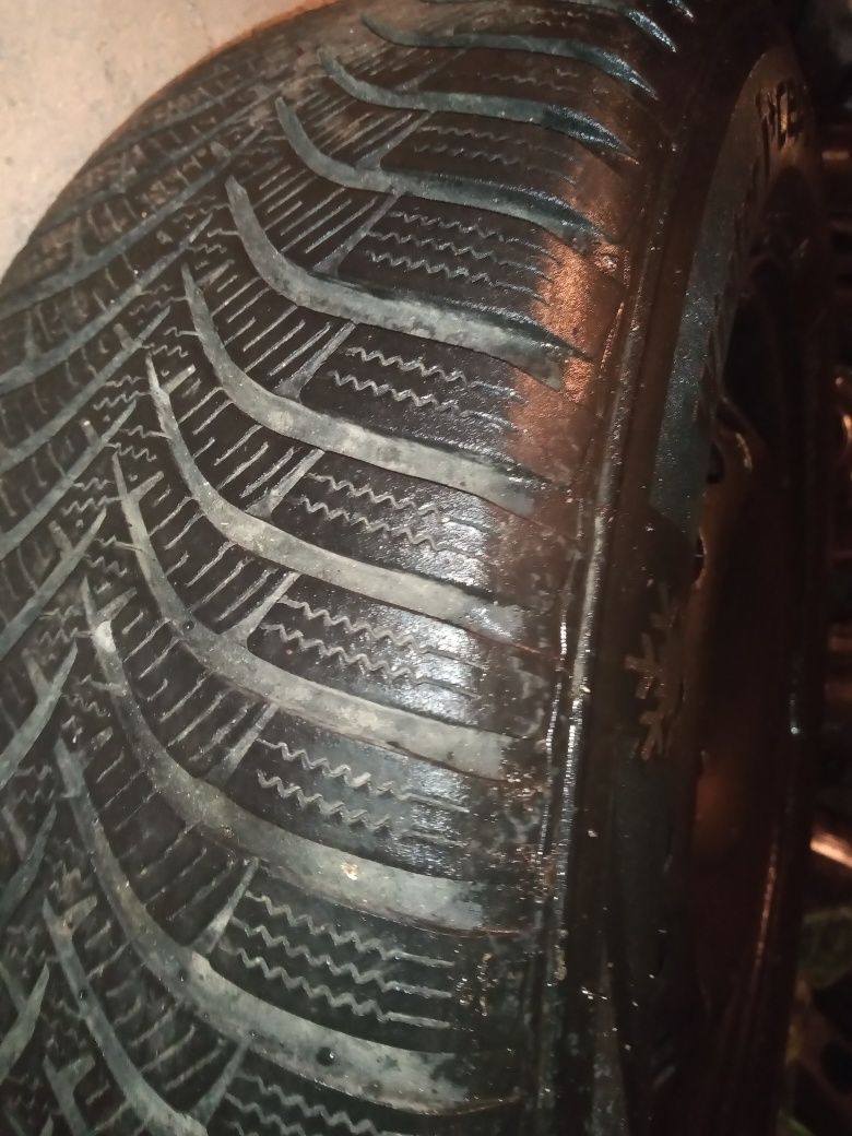 Opony zimowe 195/65 R15