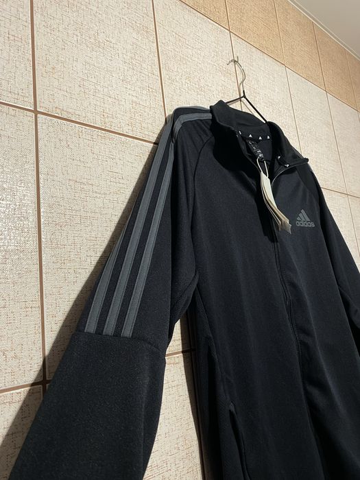 нова кофта олімпійка зіпка adidas new collection