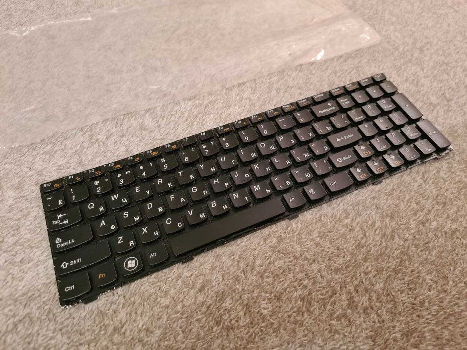 Клавіатура T4TQ-RU та акумулятор для ноутбука Lenovo B570e