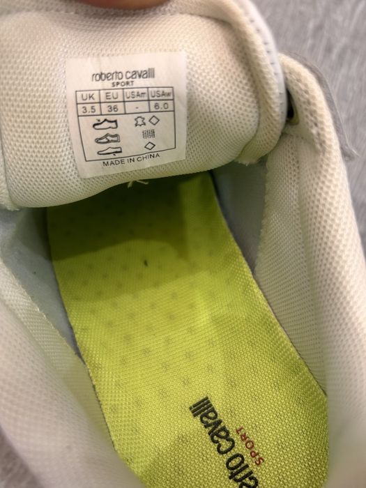 Sapatilihas Roberto Cavalli