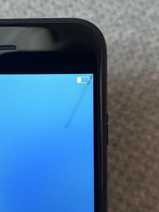 Мобільний телефон iPhone SE 2 на 256 gb.