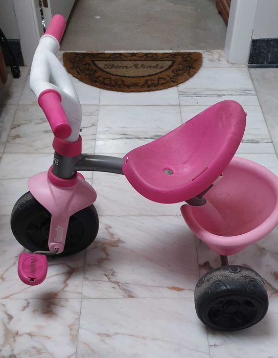 Triciclo infantil