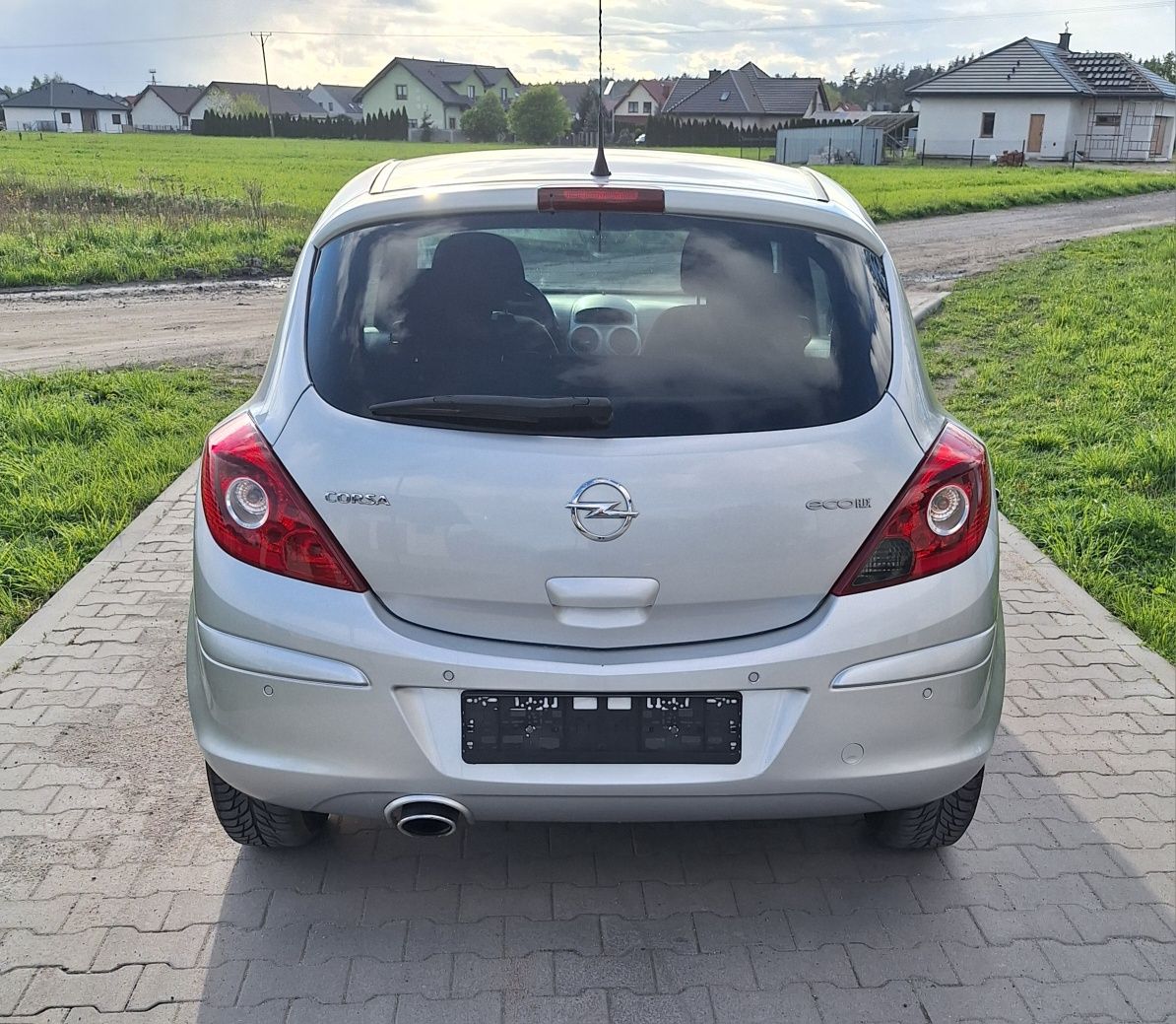 Opel Corsa D 1.4b 2012rok