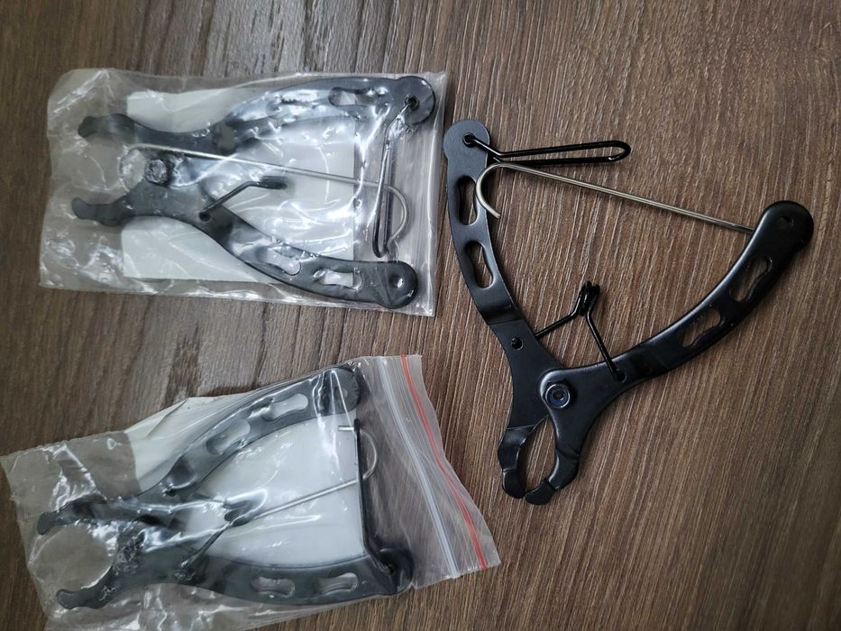 Szczypce do rozpinania spinek