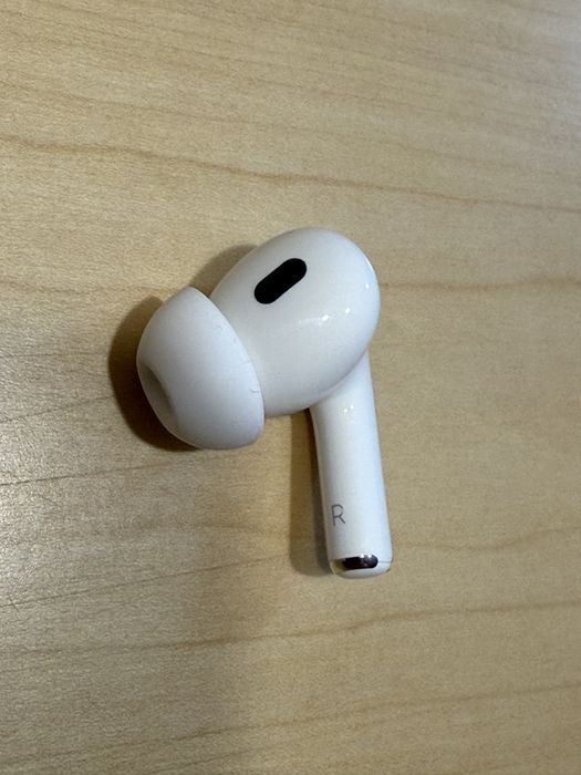 Новый правый наушник Airpods Pro 2 A3047