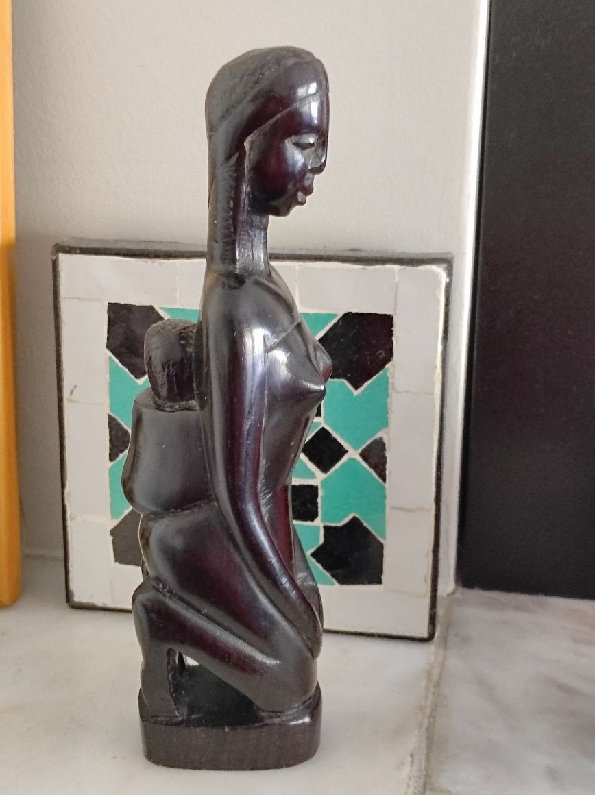 Escultura africana pau preto