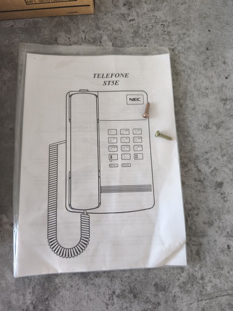 Telefone fixo NEC