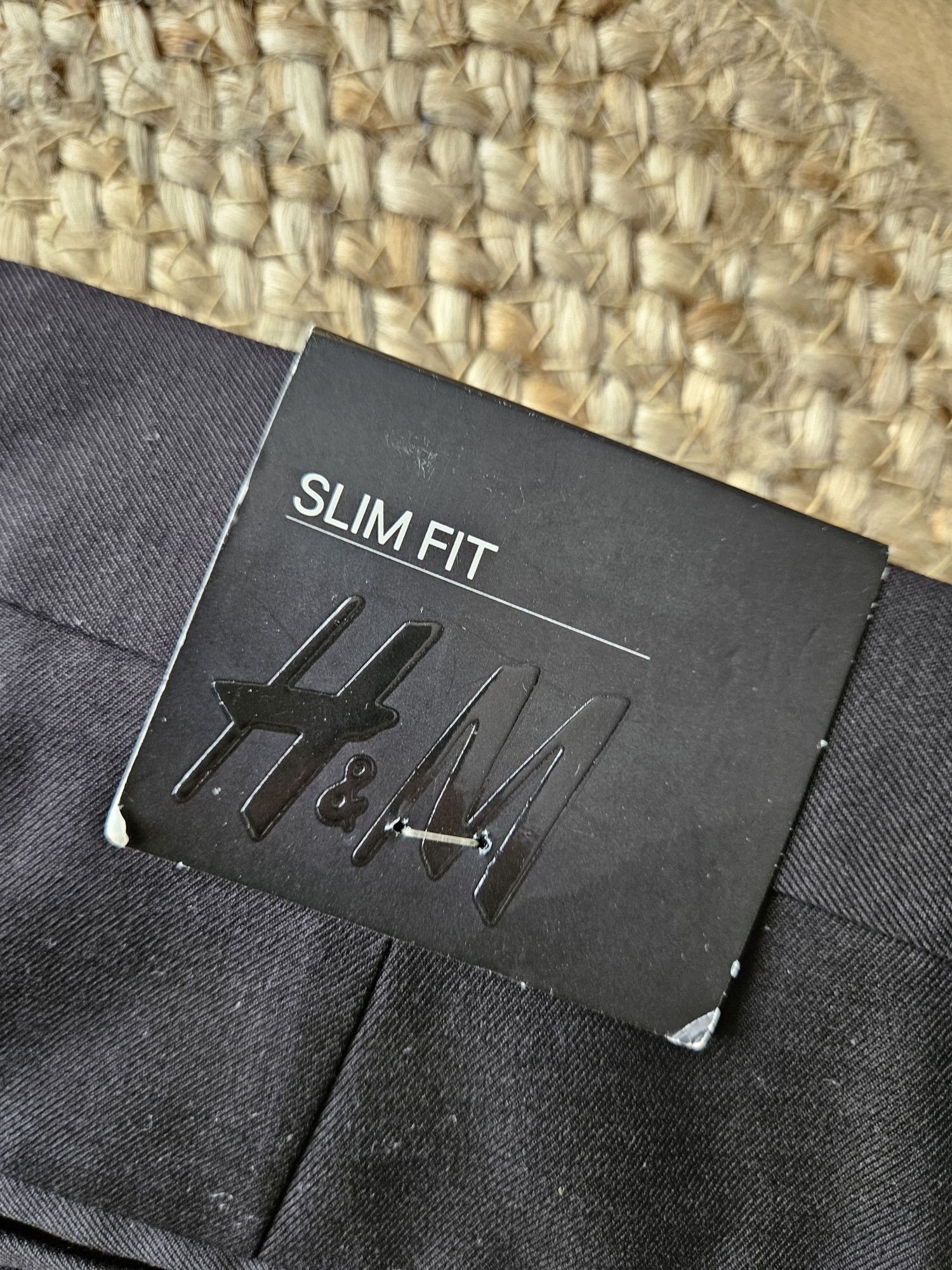 Nowe z metką! Eleganckie czarne spodnie garniturowe Slim Fit H&M 33R m