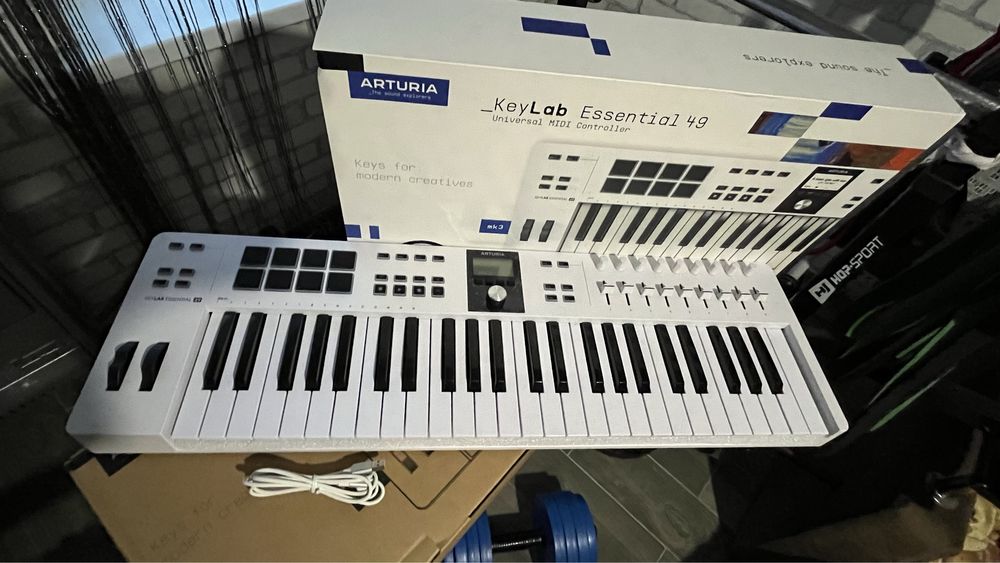 MIDI-клавіатура Arturia KeyLab Essential 49 mk3