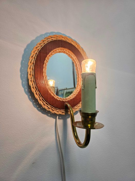 Zestaw vintage – lustro i dwa kinkiety z rattanu i drewna