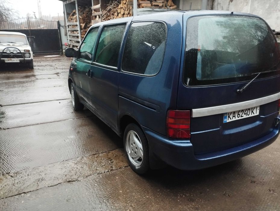 Nissan serena c23