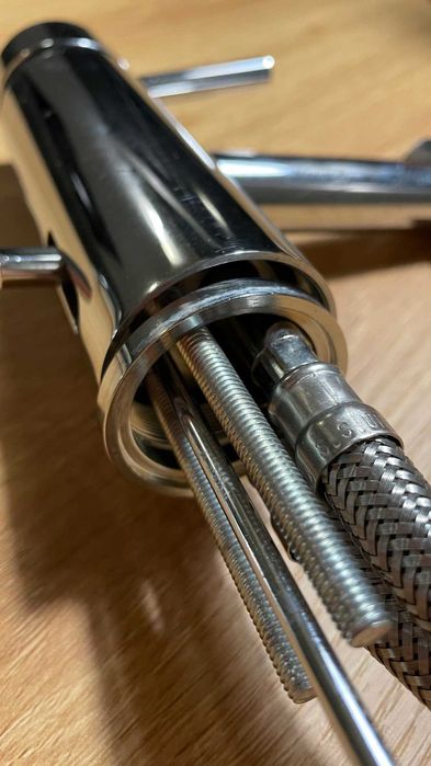 Torneira para lavatorio baixa, Cromada - como nova (com os canos)