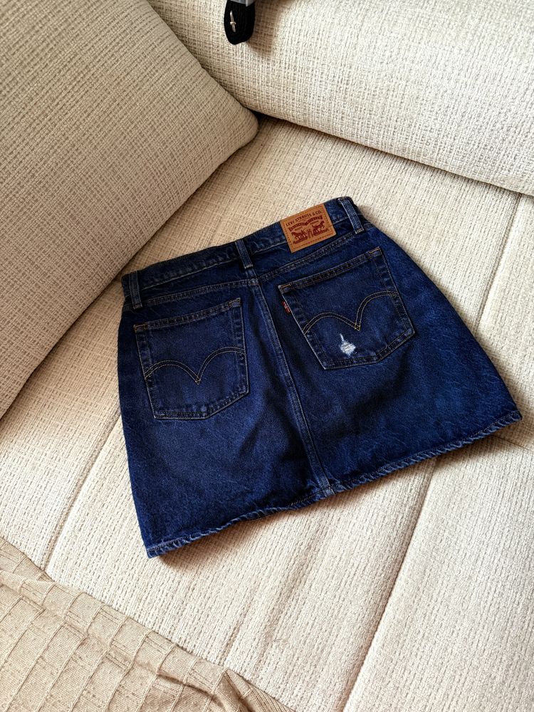 Спідниця юбка levis розмір 26