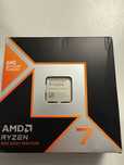Процесор AMD Ryzen 7 9800X3D