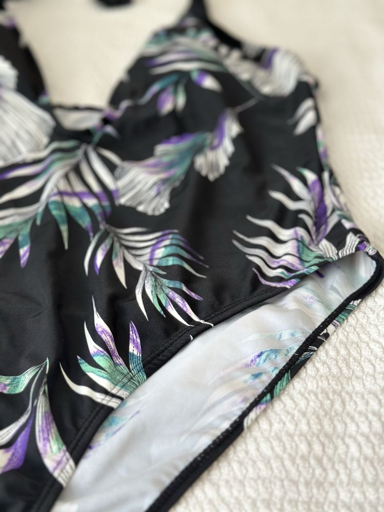 Суцільний купальник чорний Vero moda