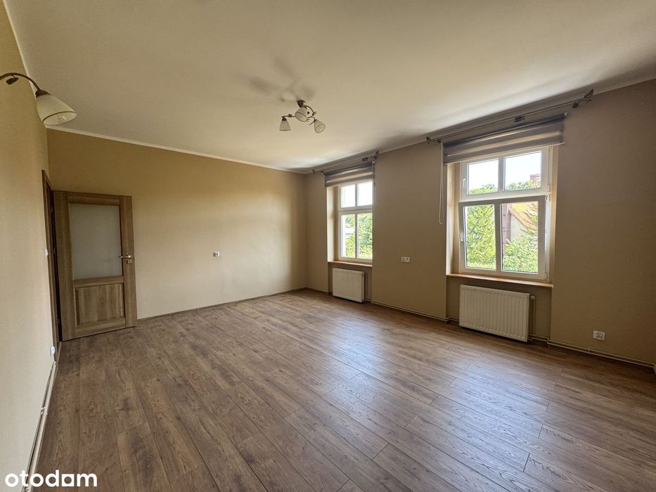 Całość nieruchomości obejmuje pow. 139mkw/ mieszkanie po remoncie