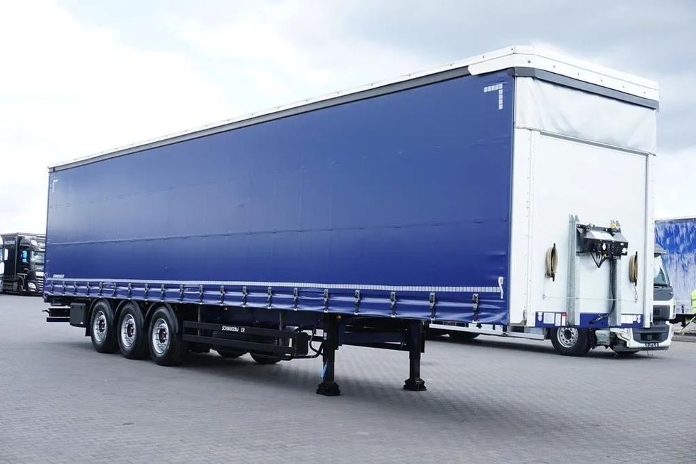 Schwarzmuller FIRANKA / OŚ PODNOSZONA / DACH PODNOSZONY