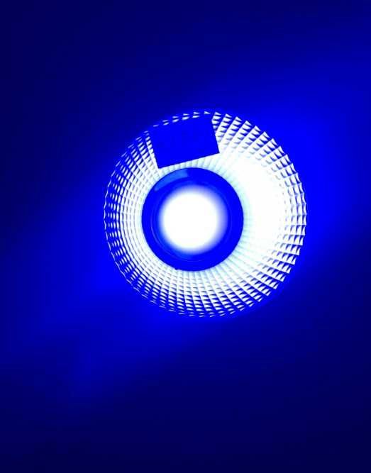 Різнокольоровий потужний LED прожектор з радіатором, з Німеччини