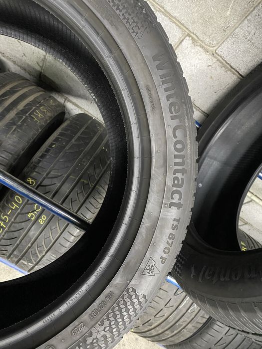 Зимові шини 255/50 R19 (109V) CONTINENTAL