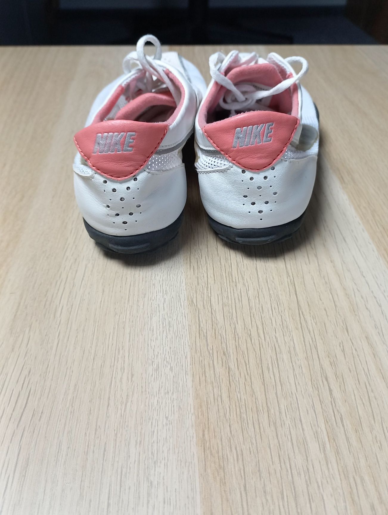 Buty  letnie  Nike  36