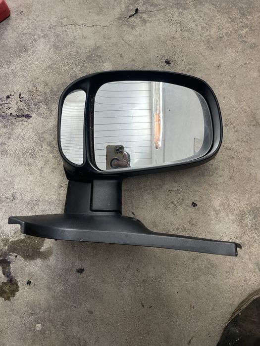 Espelhor ford transite lado motorista