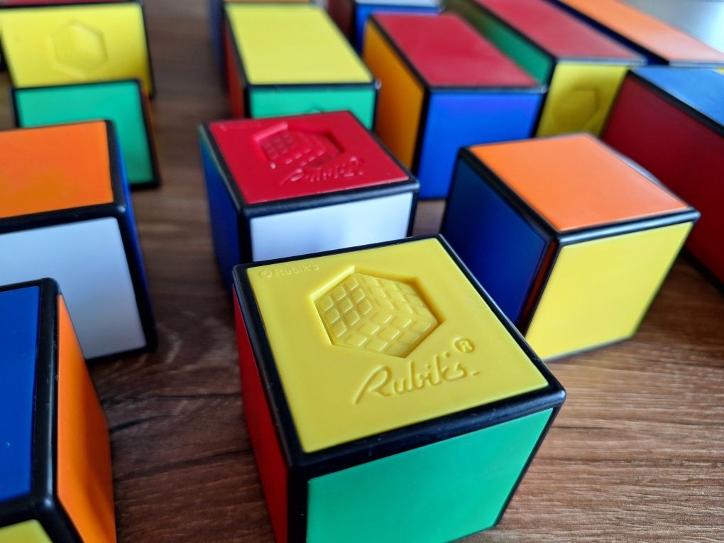 Klocki Rubika dla najmłodszych 18m+, Rubik's "układaj i buduj"