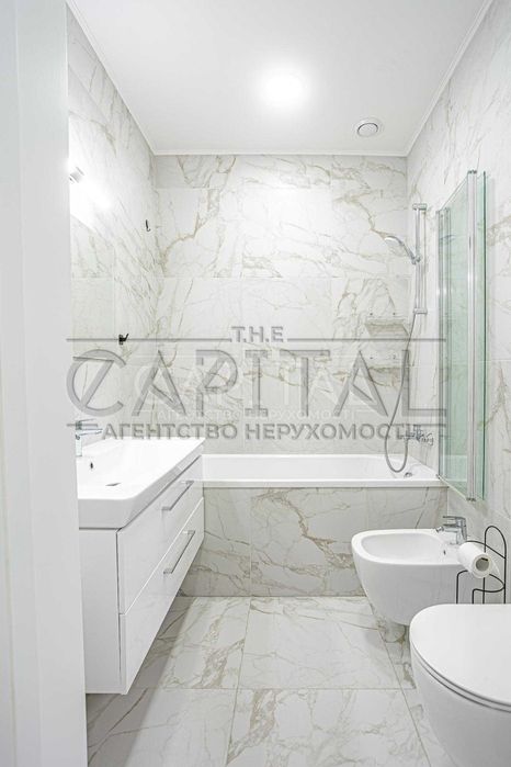 Увага!! Оренда дуплекс таун будинок Гатне автономний двір тварини ок