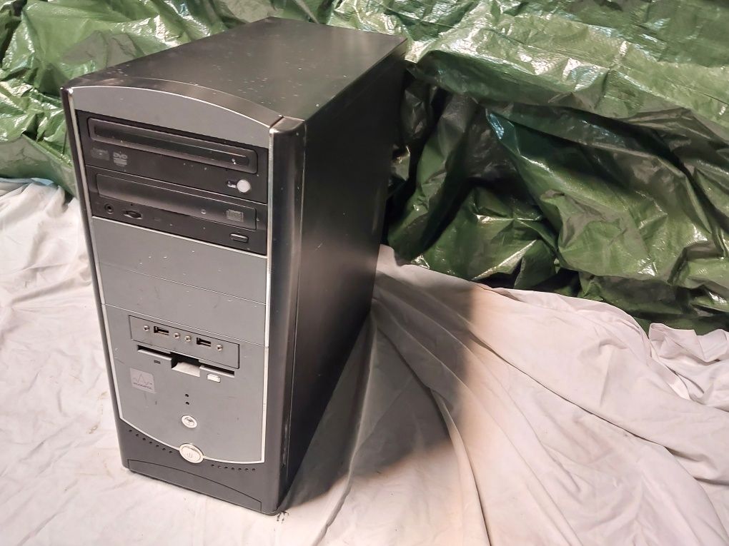 komputer ASROCK P4VM900-SATA2 / GeForce 9500/500GB