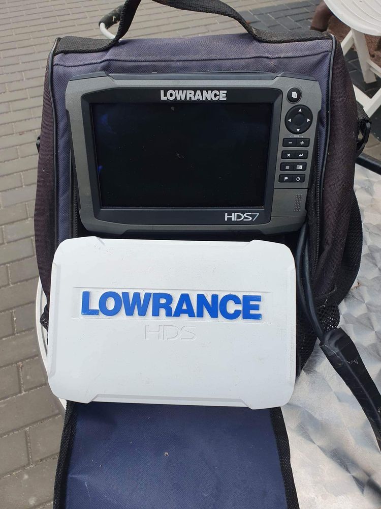 echosondę lowrance HDS7