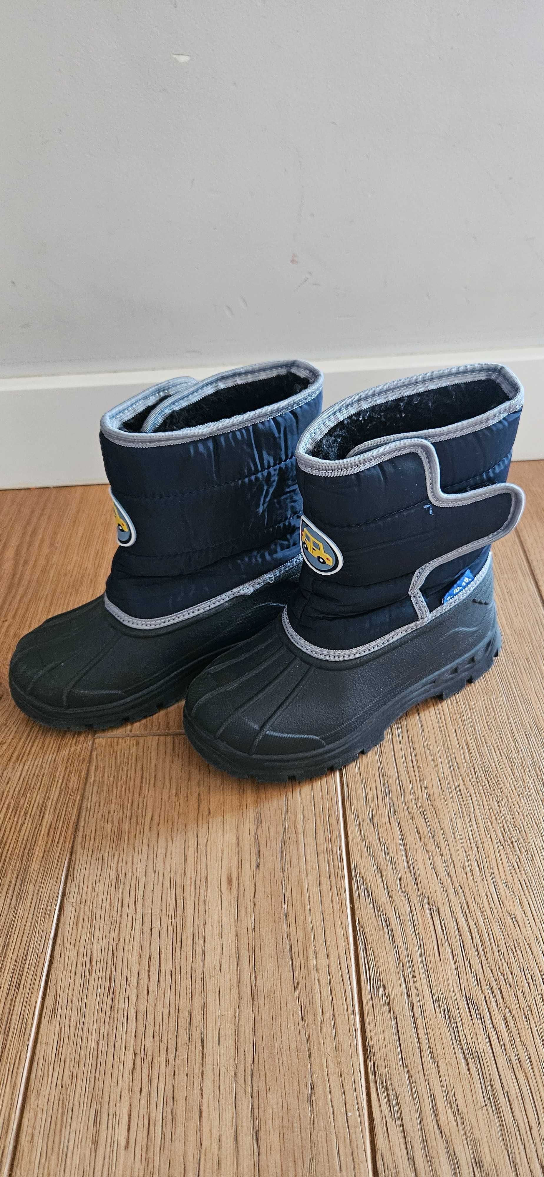 Śniegowce 30 buty zimowe stan idealny