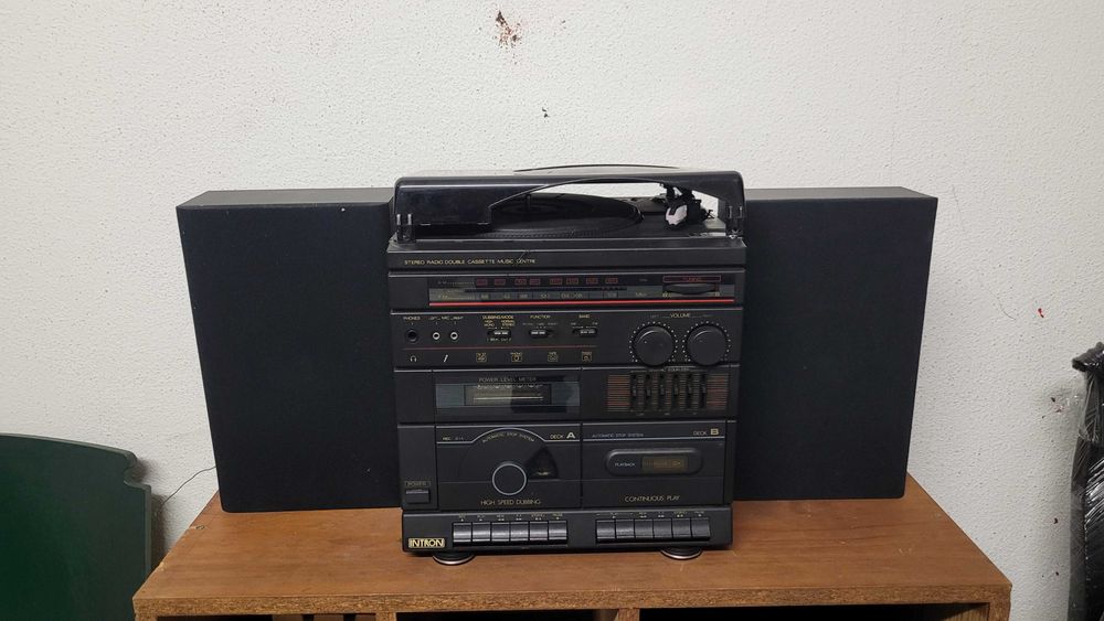 Aparelhagem vintage - vinil cassette e radio