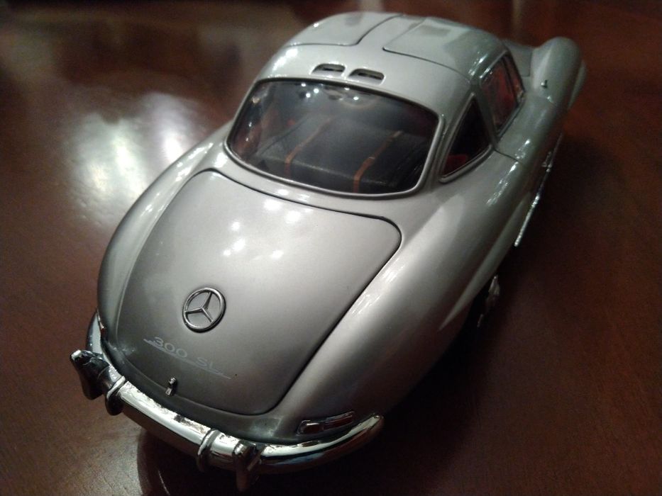 Mercedes-Benz 300 SL "Gullwing" 1/18 marca Kyosho