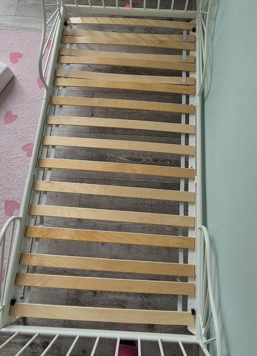Łóżeczko rosnące z dzieckiem Minnen z Ikeii