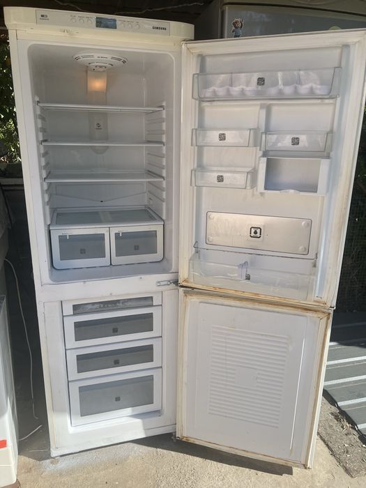 Холодильник Samsung RL28DATS/TW