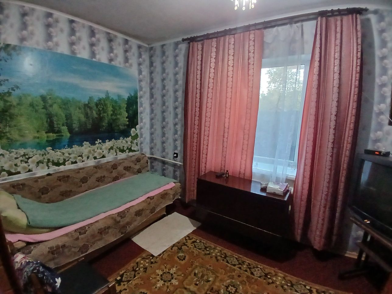 Ціна вже  з комуналкою. 2 кімнати