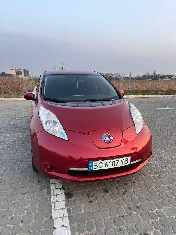 Nissan Leaf 2014 24 кВт 11 поділок Без швидкісної зарядки Львів