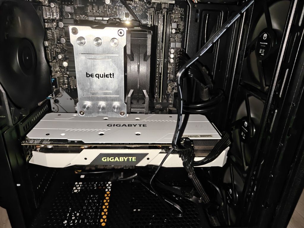 Komputer i5 9600k rtx 2060 super + monitor