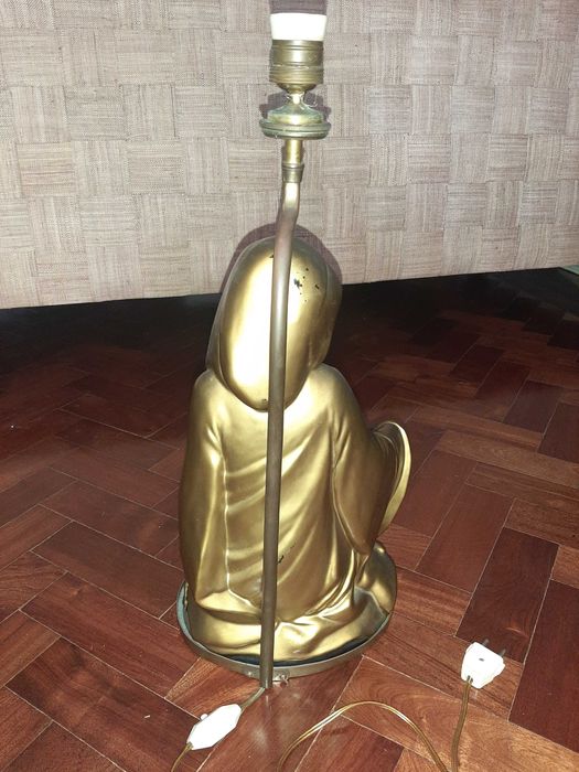 Candeeiro com Figura Cerâmica